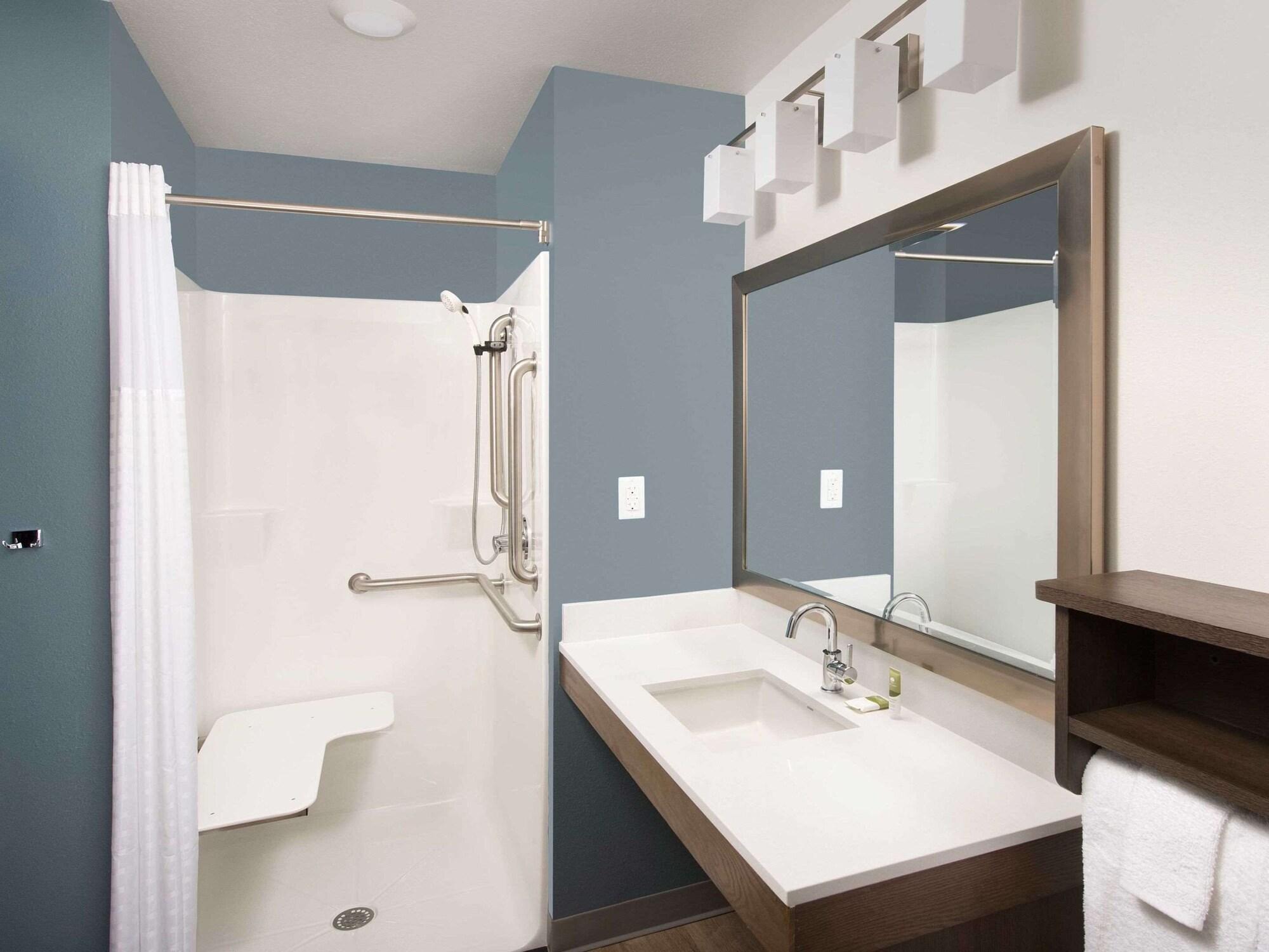 Suburban Studios Watford City Екстер'єр фото
