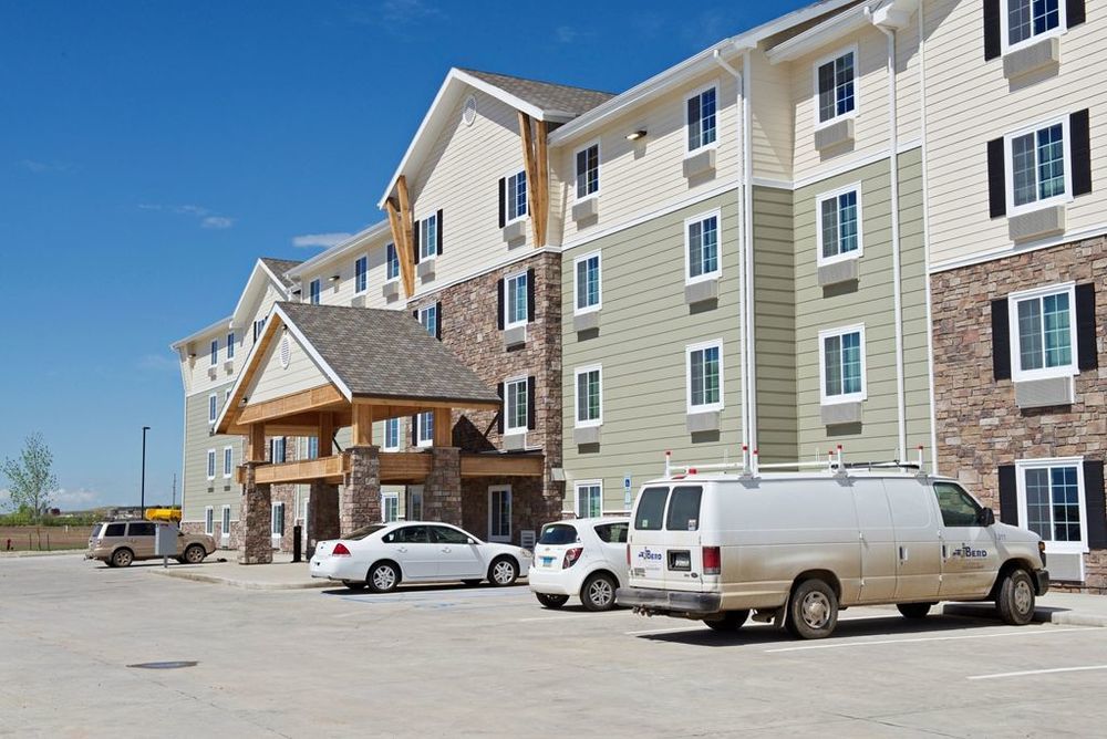Suburban Studios Watford City Екстер'єр фото