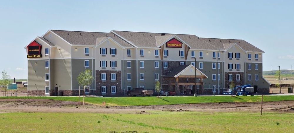 Suburban Studios Watford City Екстер'єр фото