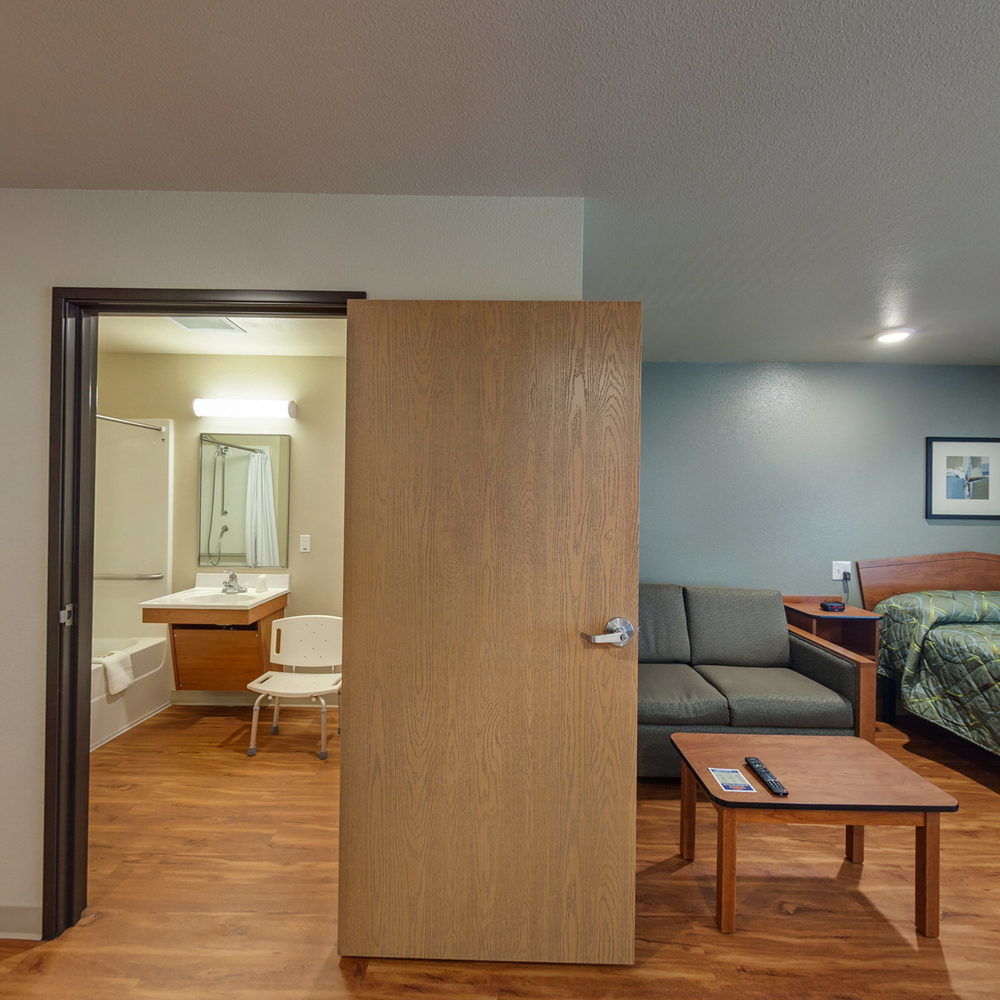 Suburban Studios Watford City Екстер'єр фото